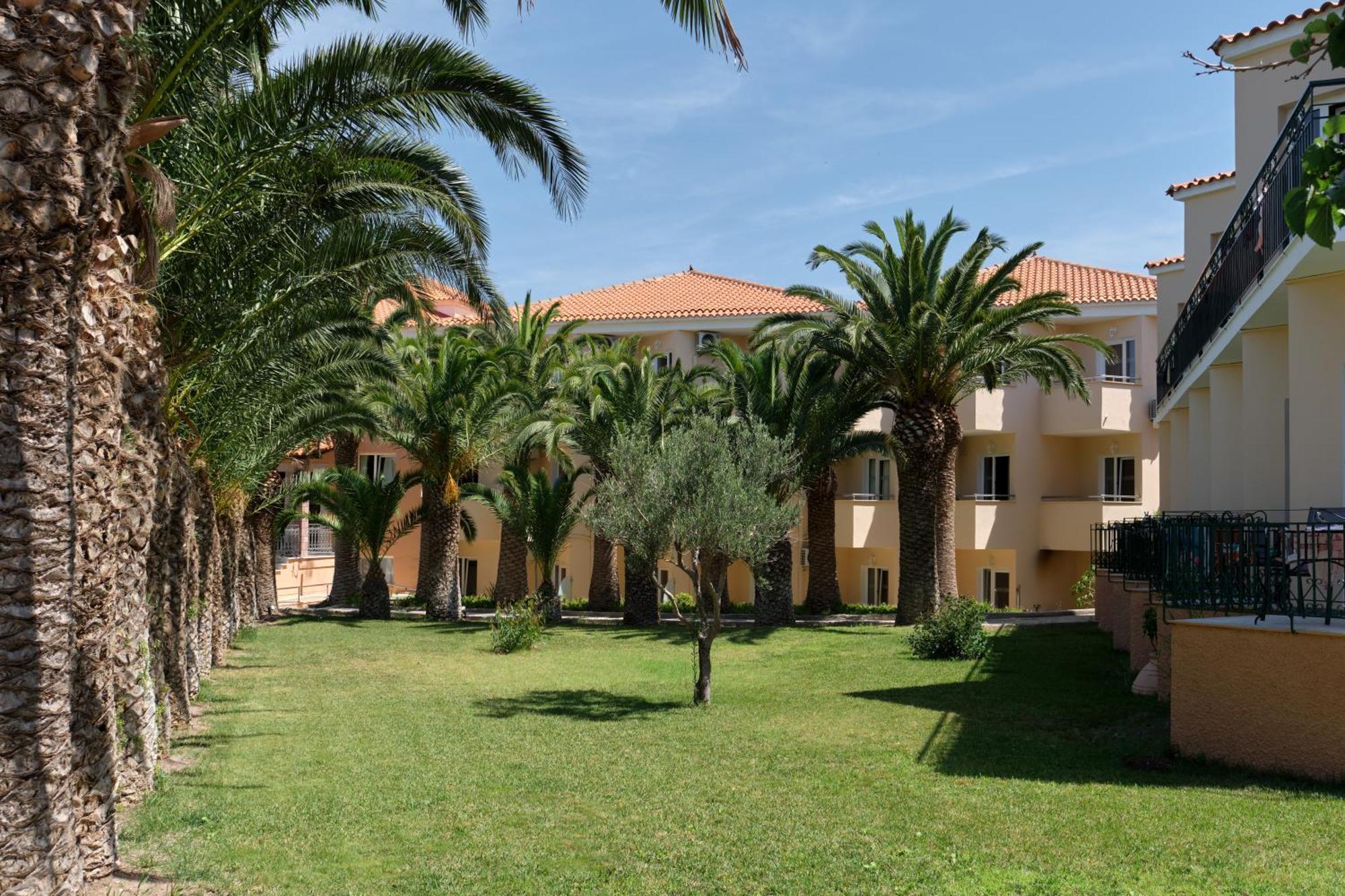 Aphrodite Hotel Mithimna Extérieur photo