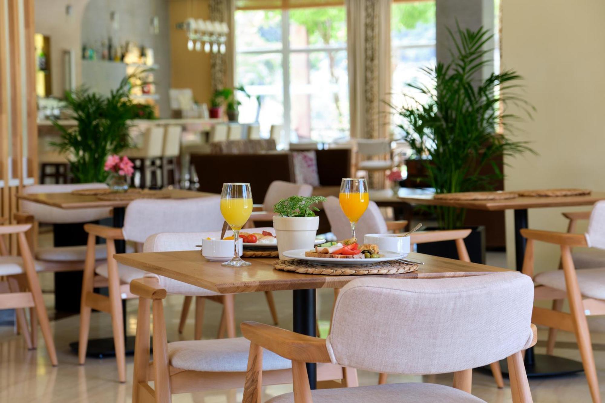 Aphrodite Hotel Mithimna Extérieur photo