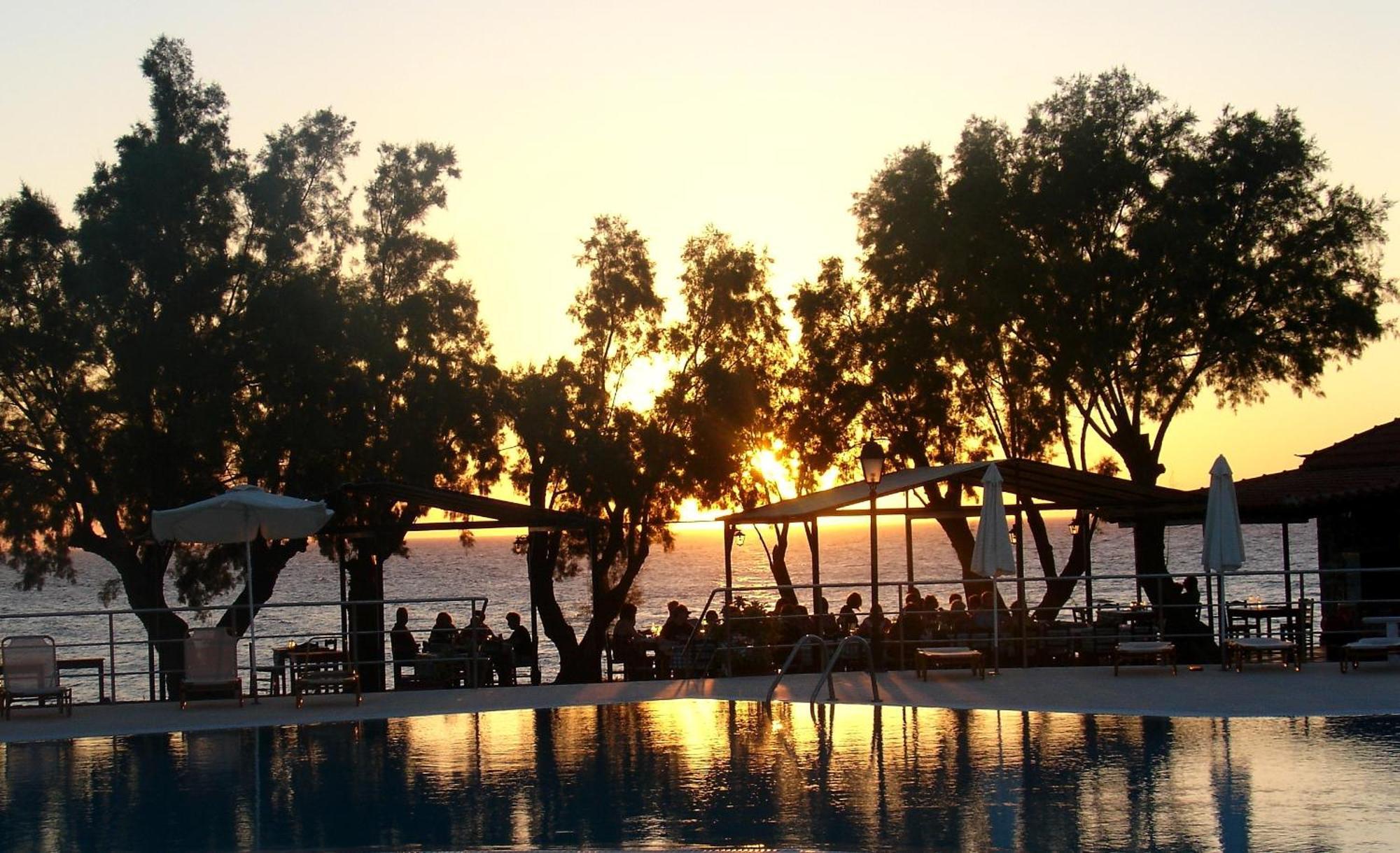 Aphrodite Hotel Mithimna Extérieur photo