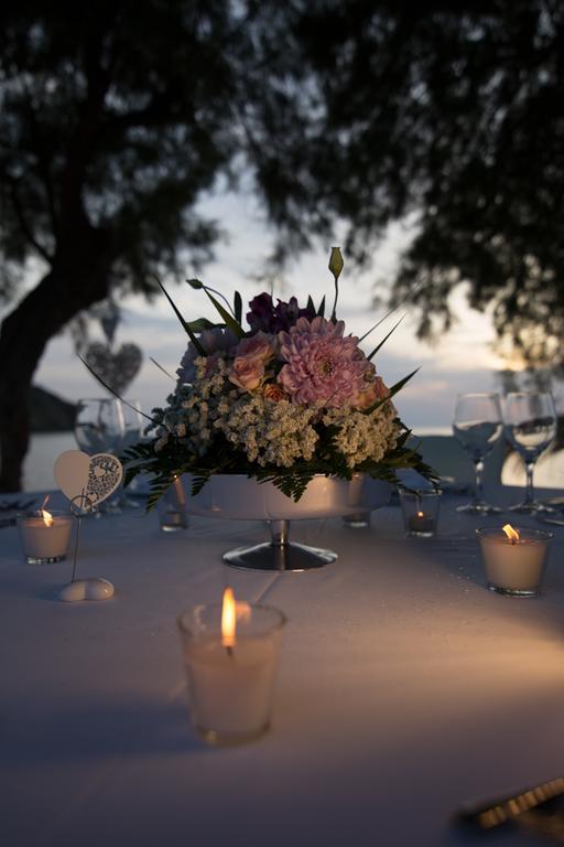 Aphrodite Hotel Mithimna Extérieur photo